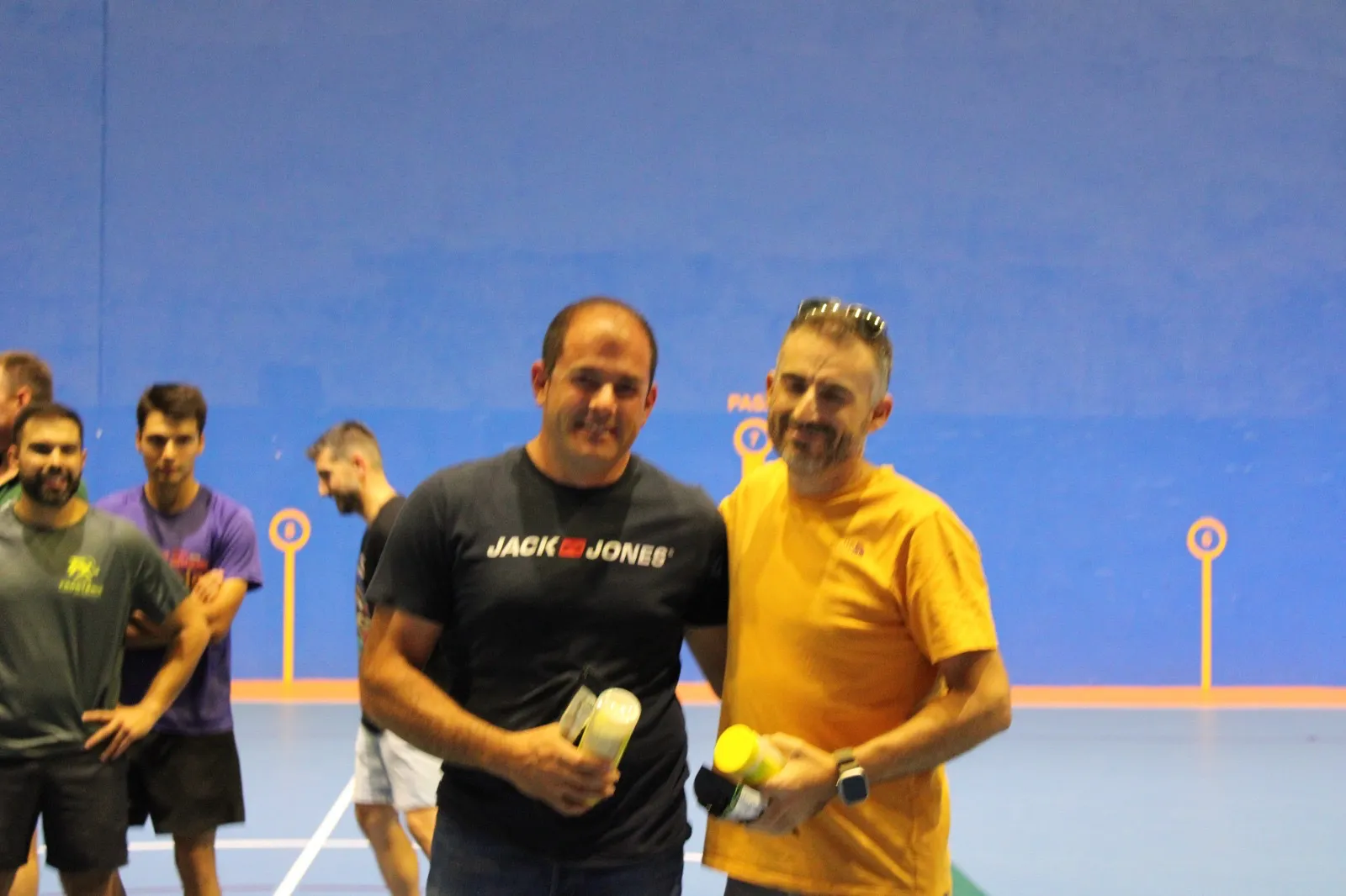 Foto 2 - Buena participaci&oacute;n y ambiente durante la IV Quedada de Frontenis dentro de las fiestas de San Miguel