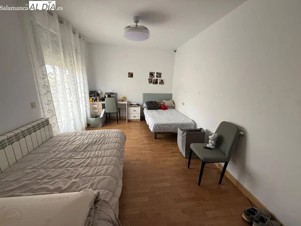 El Ayuntamiento de Salamanca y la Asociación Ariadna han presentado 'El Lazarillo II', una vivienda de 105 metros cuadrados destinada a cuatro menores con autismo. Foto C. C.