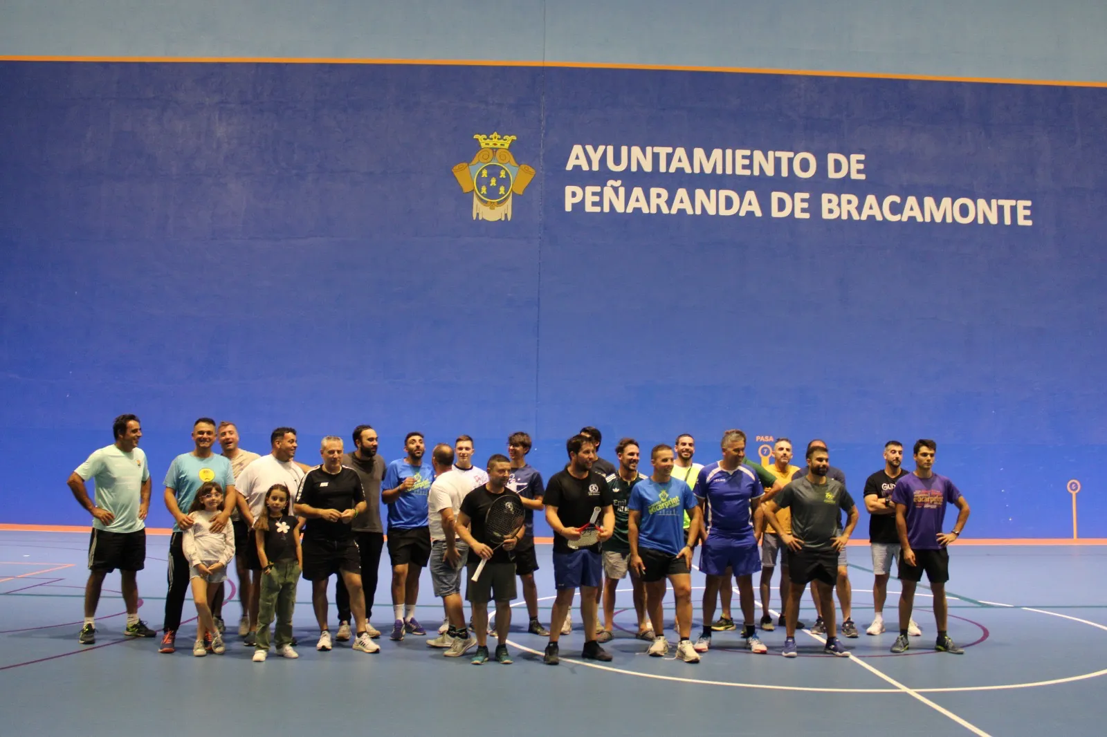 Foto 6 - Buena participaci&oacute;n y ambiente durante la IV Quedada de Frontenis dentro de las fiestas de San Miguel