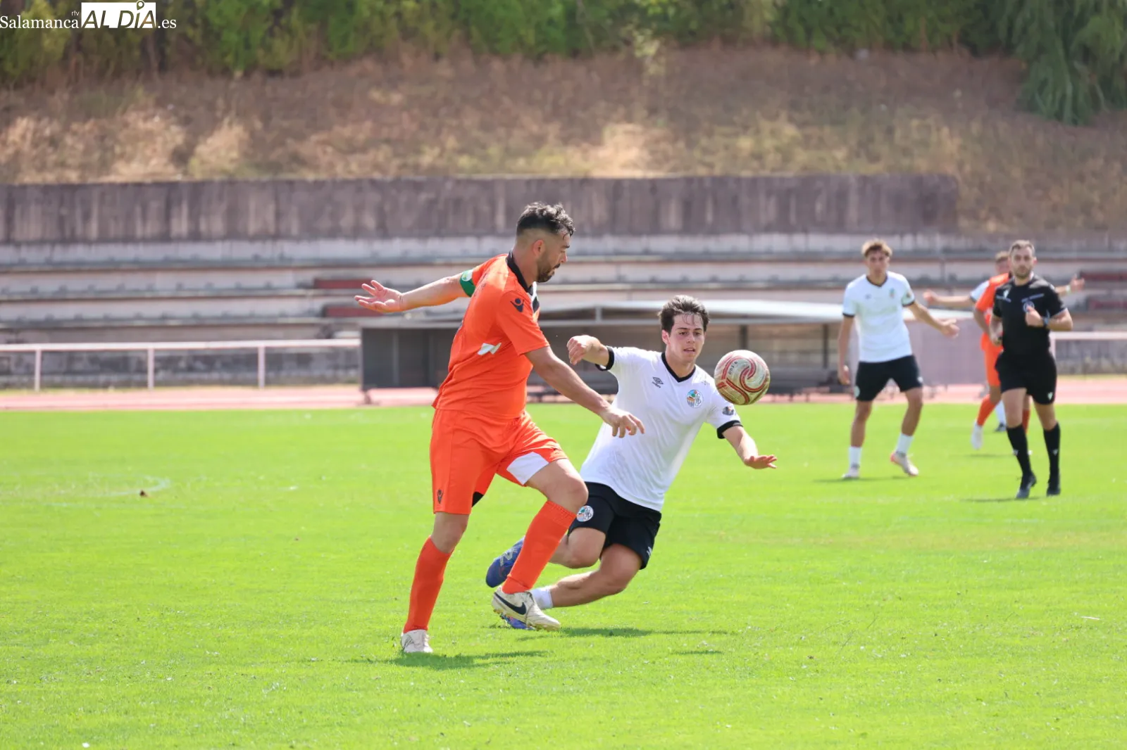 FOTOS | Los equipos salmantinos alzan el telón de Tercera RFEF con suerte dispar