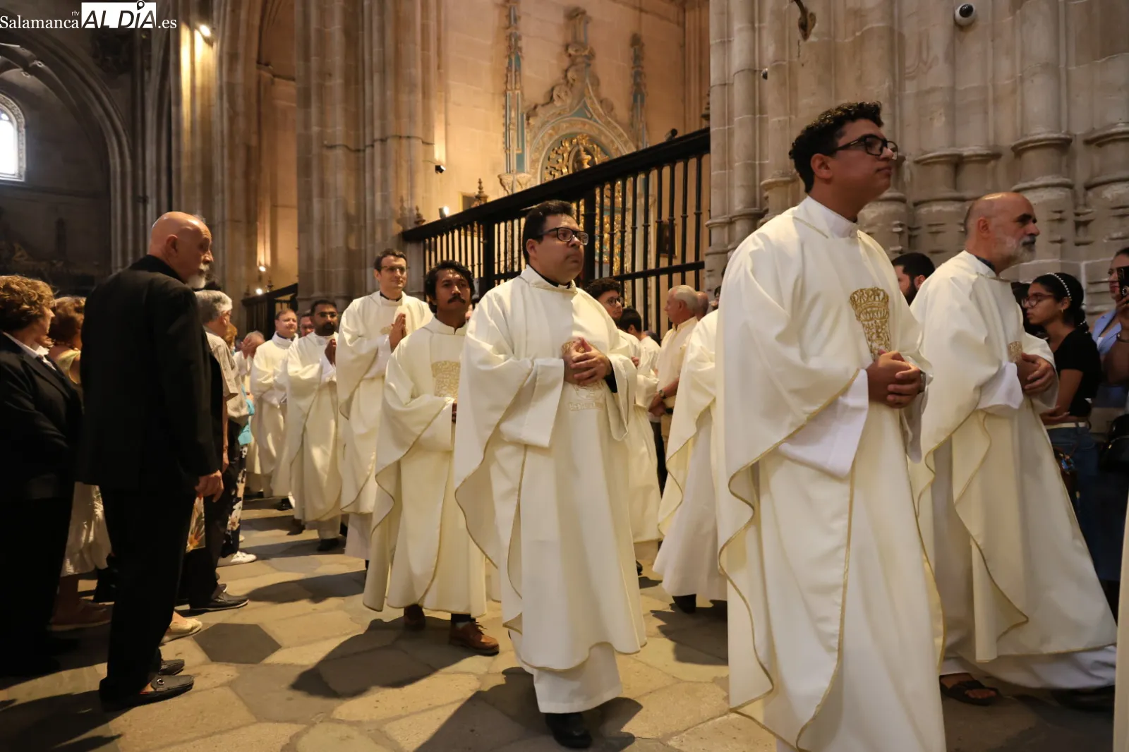 Eucaristía en honor a la Virgen de la Vega en la Catedral de Salamanca. Fotos: David Sañudo