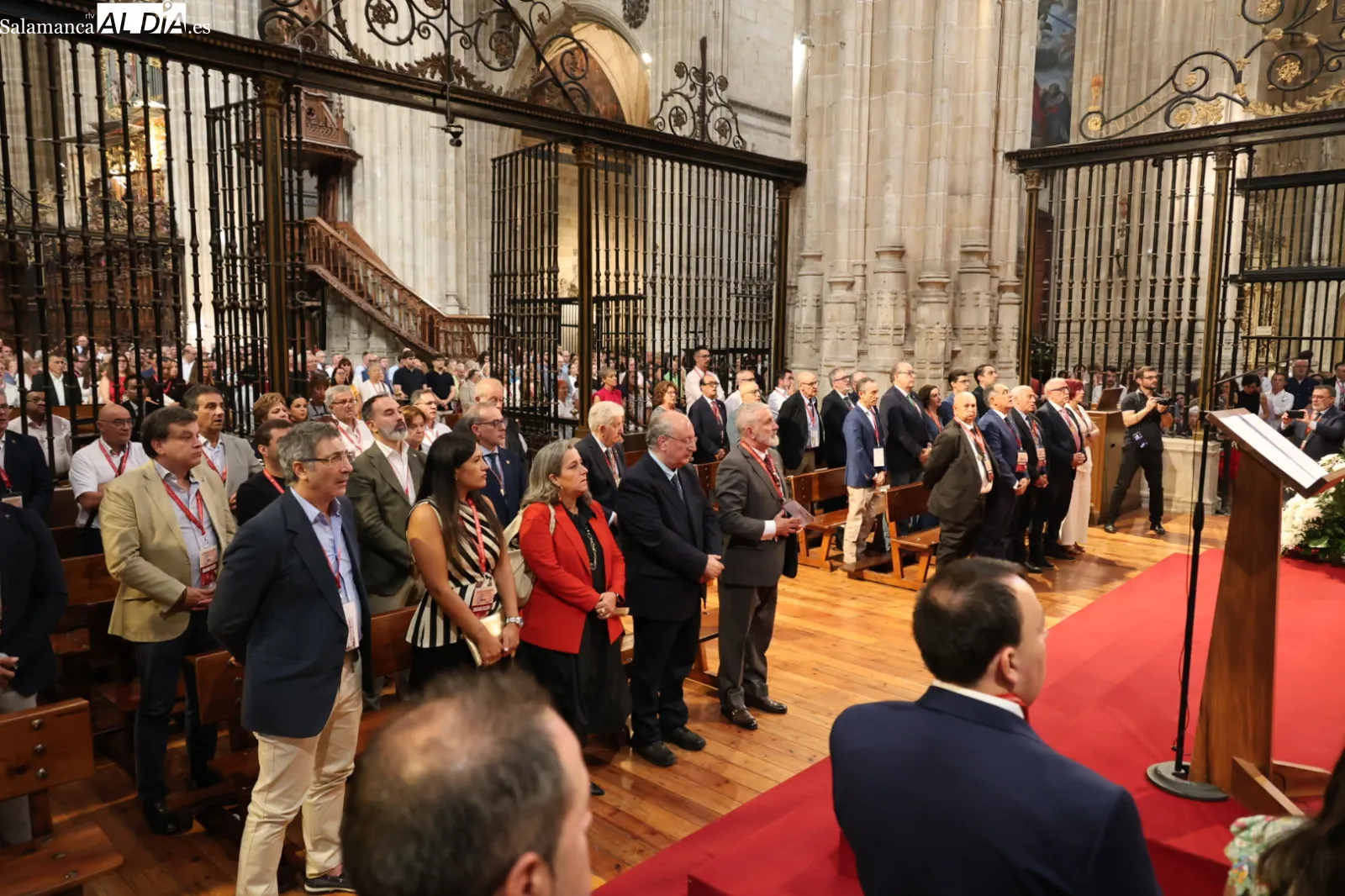 Eucaristía de clausura del Encuentro de Cofradías en la Catedral de Salamanca. Fotos: David Sañudo