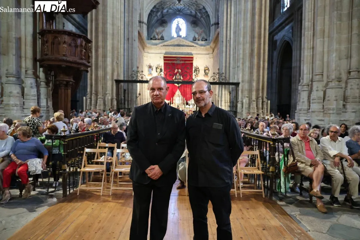  El órgano y el tamboril se fusionan en la Catedral de Salamanca | Fotos: David Sañudo