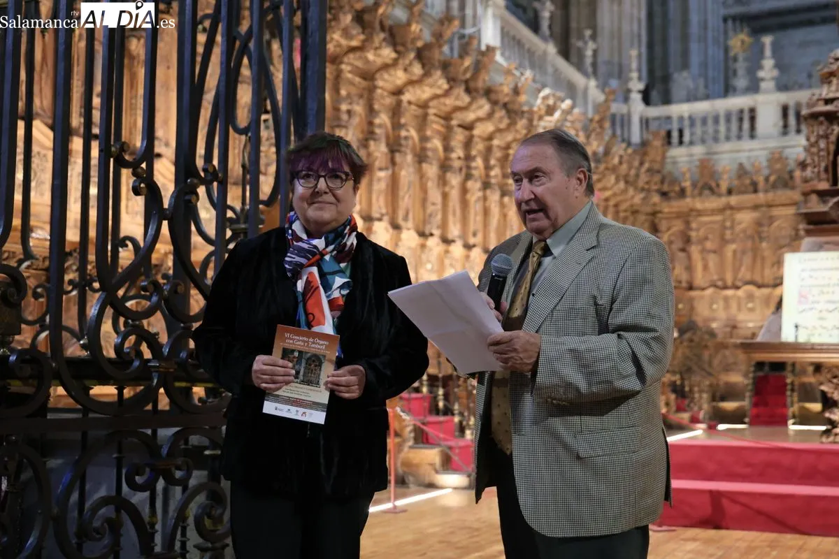  El órgano y el tamboril se fusionan en la Catedral de Salamanca | Fotos: David Sañudo
