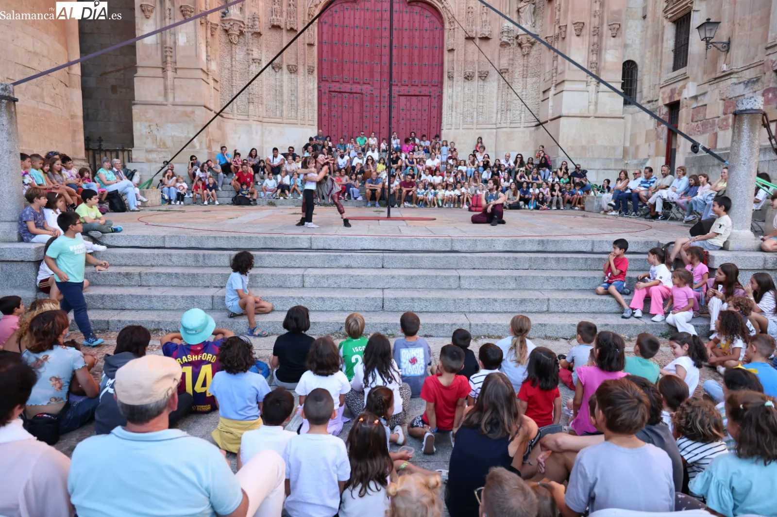 Espectáculo 'Kinematos' de ManoAmano en el Patio Chico de Salamanca. Fotos: David Sañudo