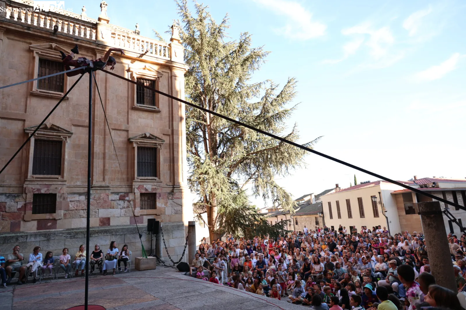 Espectáculo 'Kinematos' de ManoAmano en el Patio Chico de Salamanca. Fotos: David Sañudo