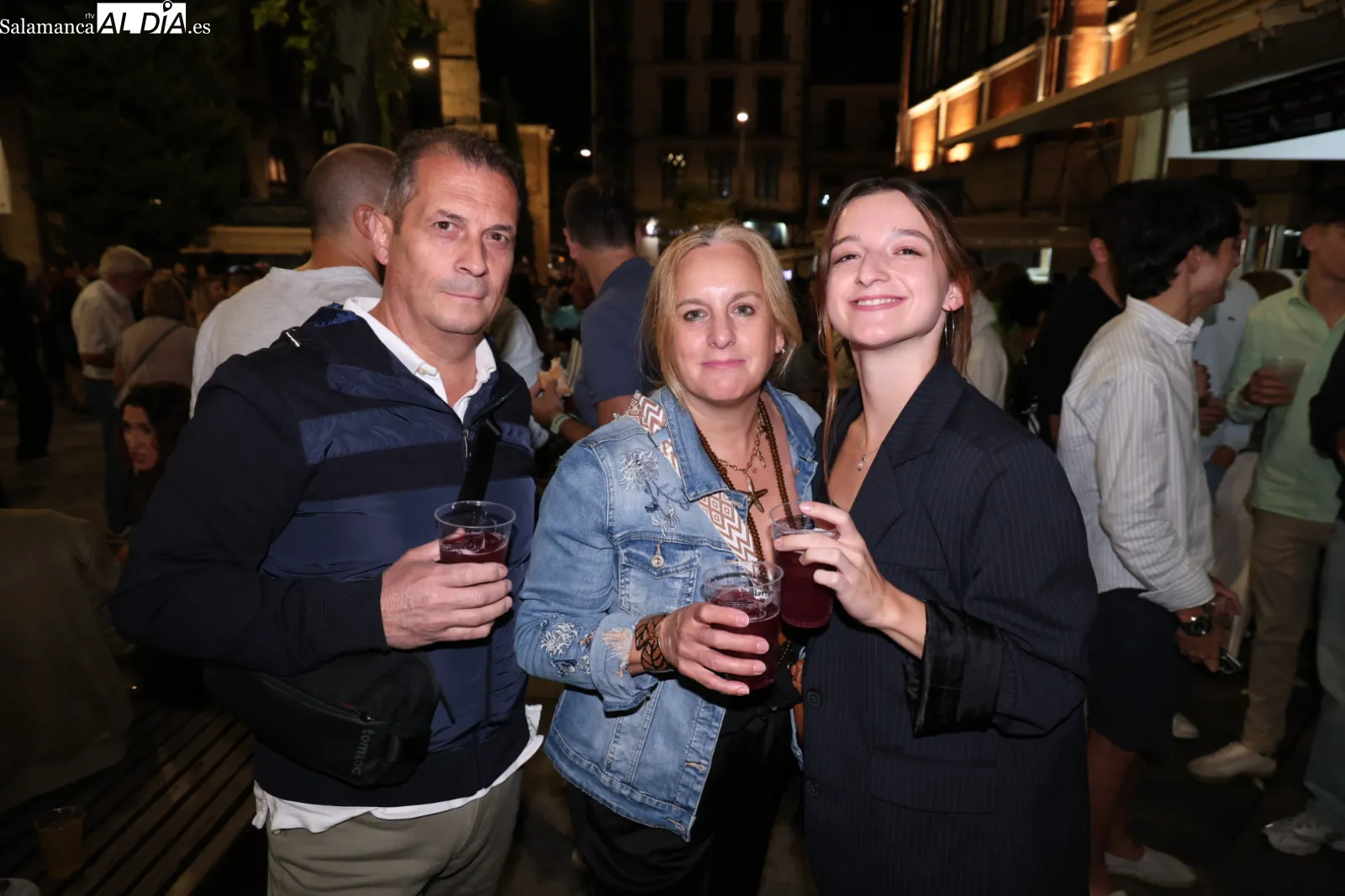 Ambiente en las casetas de la Plaza del Mercado. Fotos: David Sañudo