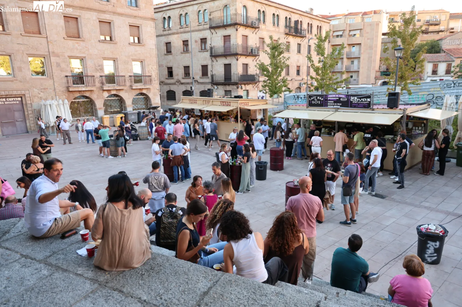 Ambiente en las casetas de la plaza de San Román. Fotos: David Sañudo