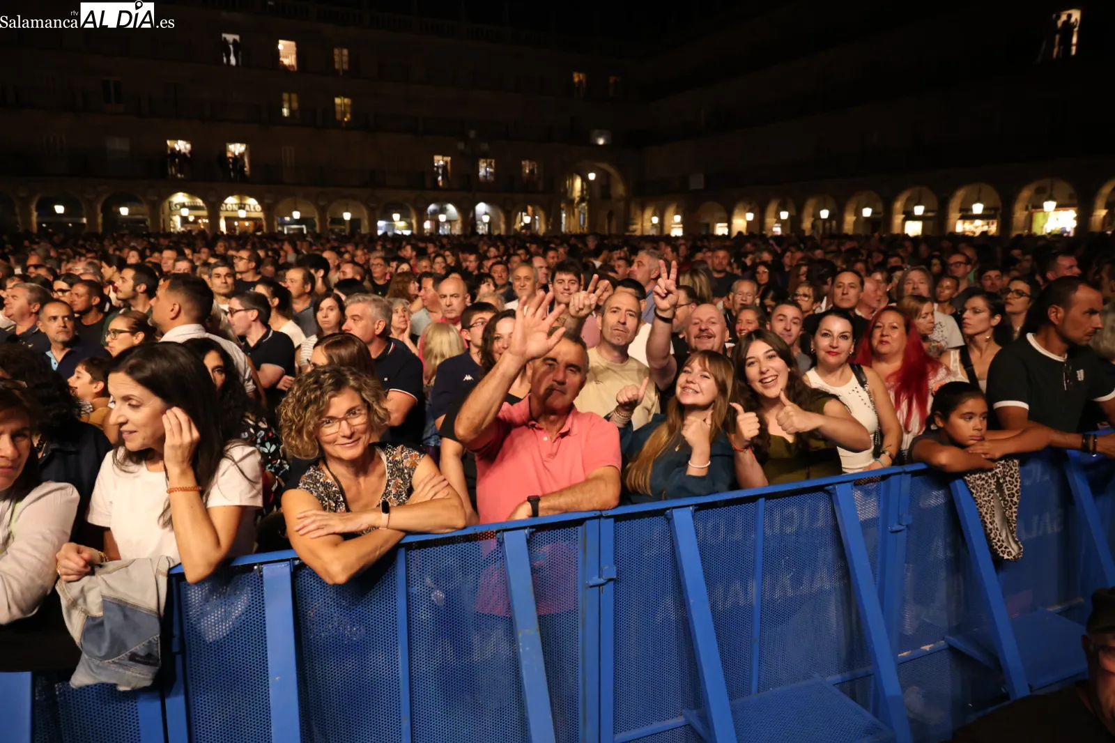 Concierto de M-Clan en la Plaza Mayor de Salamanca. Fotos: David Sañudo