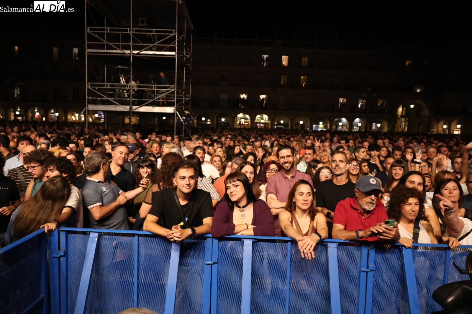 Concierto de M-Clan en la Plaza Mayor de Salamanca. Fotos: David Sañudo
