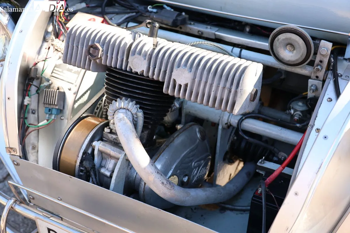 Joyas sobre ruedas: los microcoches de los años 50 y 60 llegan a Salamanca | FOTOS: David Sañudo