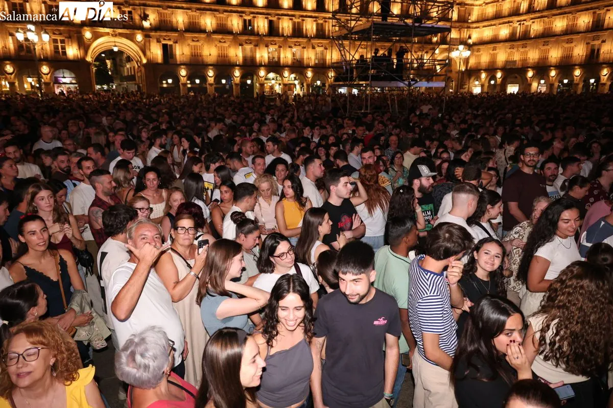 Concierto Sanguijuelas del Guadiana en la Plaza Mayor de Salamanca | Fotos: David Sañudo