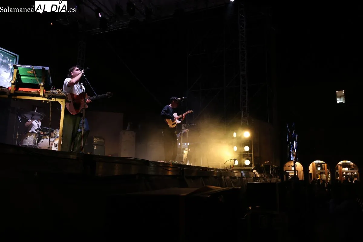 Concierto Sanguijuelas del Guadiana en la Plaza Mayor de Salamanca | Fotos: David Sañudo