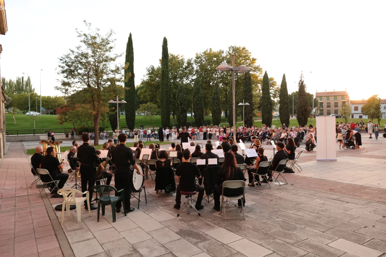 Inauguración de la Plaza del Cristo del Amor y de la Paz