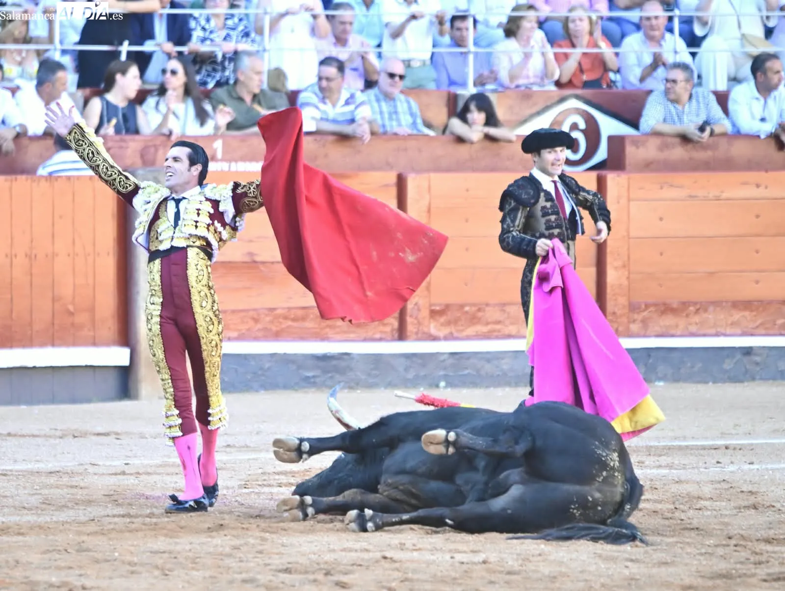 Foto 9 - Emilio de Justo roza la Puerta Grande con el noble quinto