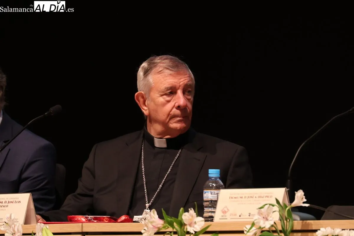 Inauguración del XXXVII Encuentro Nacional de Cofradías en el Palacio de Congresos de Salamanca. Foto de David Sañudo