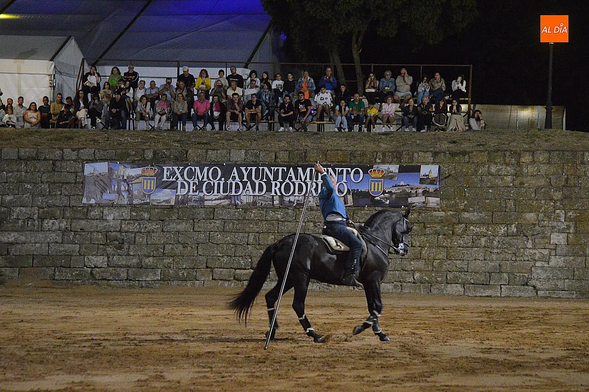Foto 11 - Los fosos se estrenan en la XXV Feria de Caballo con una exhibici&oacute;n ecuestre 