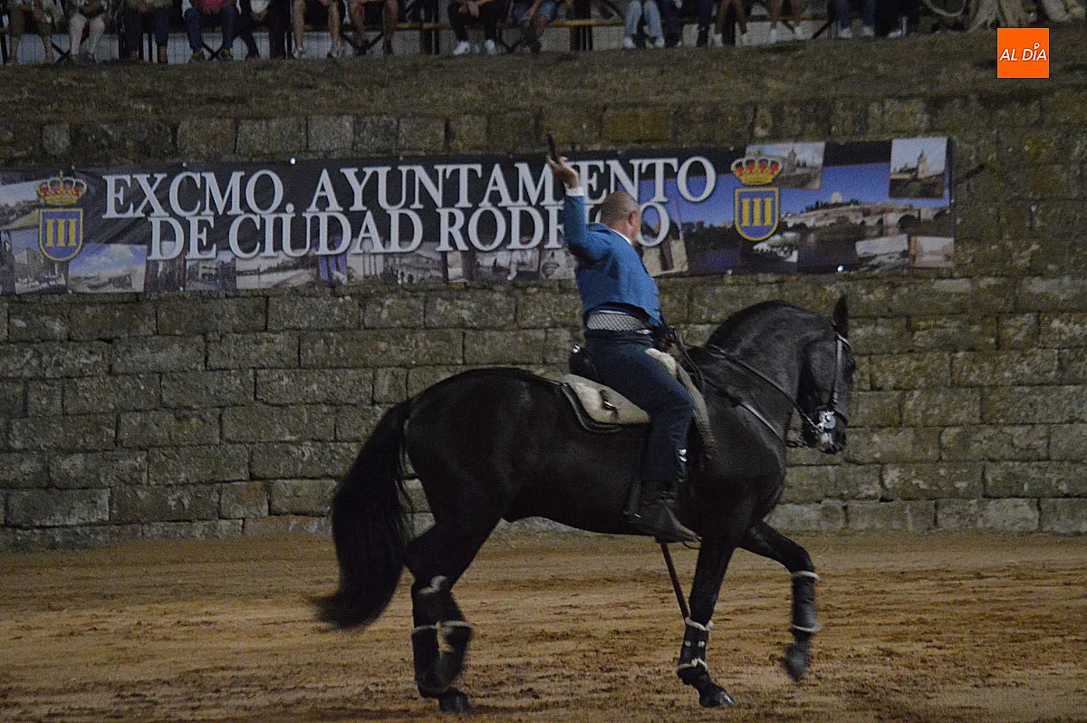 Foto 13 - Los fosos se estrenan en la XXV Feria de Caballo con una exhibici&oacute;n ecuestre 