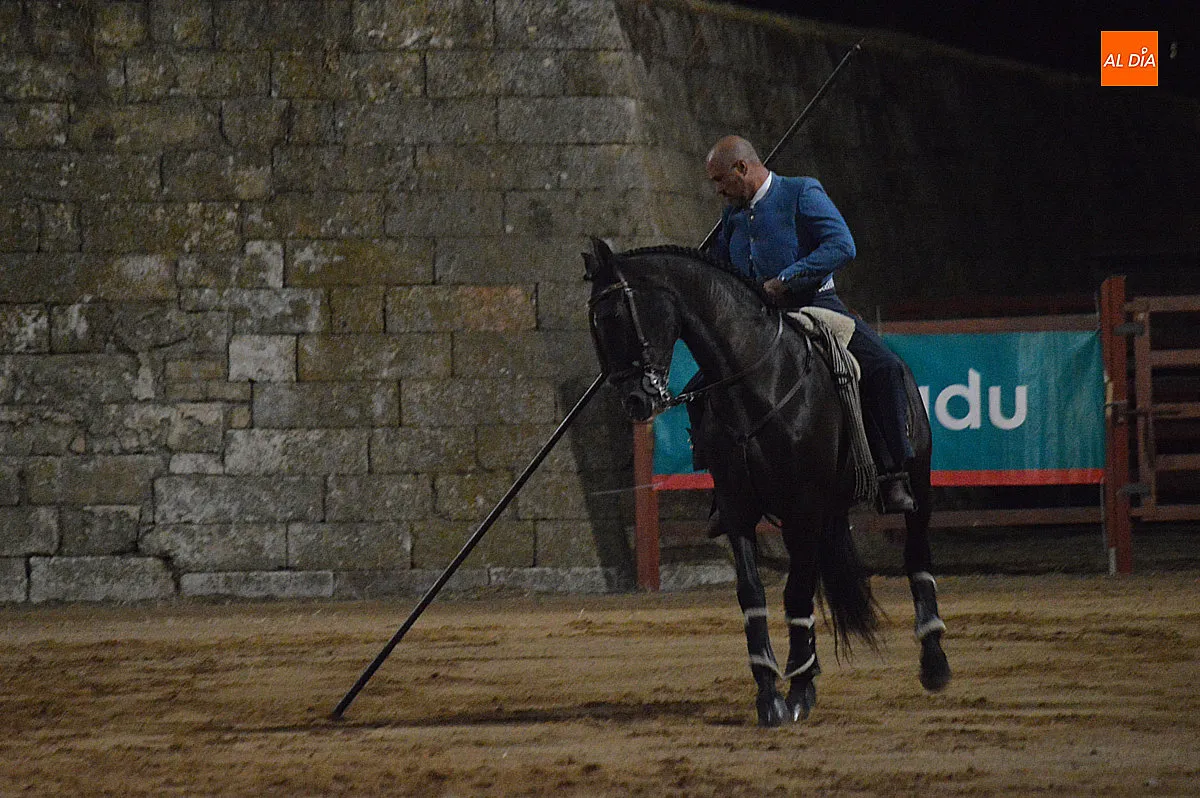 Foto 15 - Los fosos se estrenan en la XXV Feria de Caballo con una exhibici&oacute;n ecuestre 