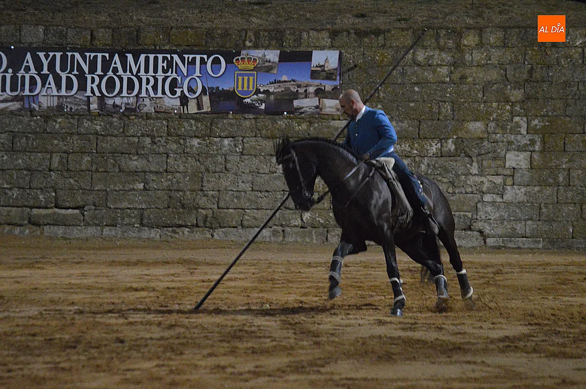 Foto 17 - Los fosos se estrenan en la XXV Feria de Caballo con una exhibici&oacute;n ecuestre 