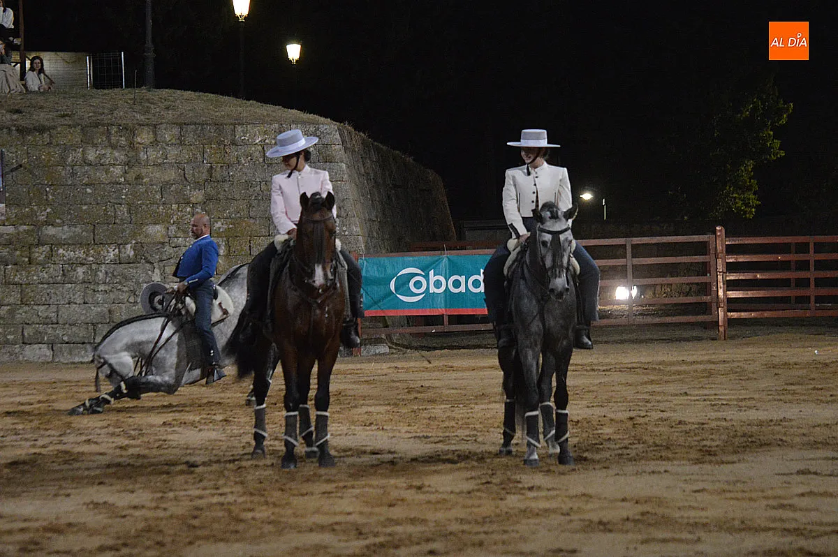 Foto 2 - Los fosos se estrenan en la XXV Feria de Caballo con una exhibici&oacute;n ecuestre 