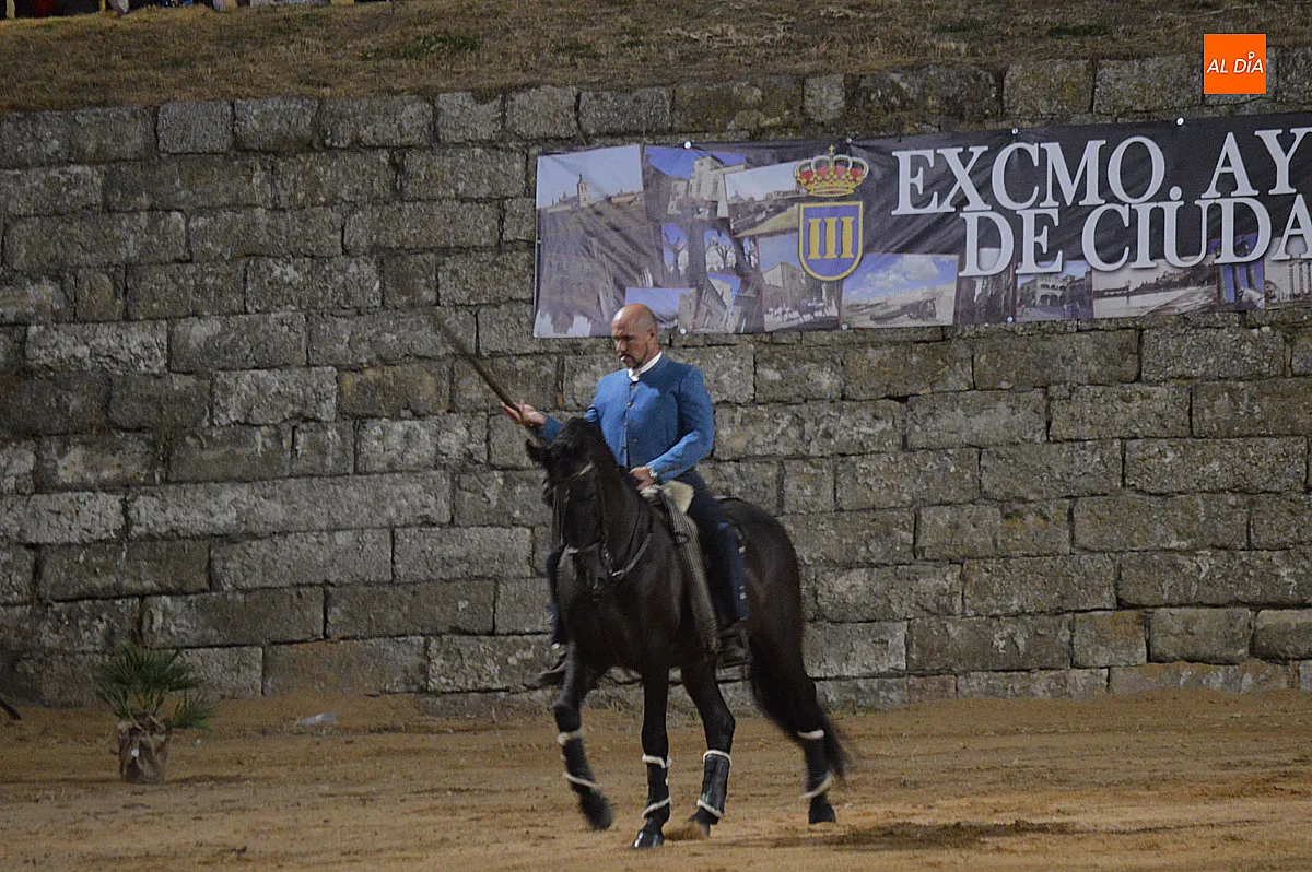 Foto 10 - Los fosos se estrenan en la XXV Feria de Caballo con una exhibici&oacute;n ecuestre 