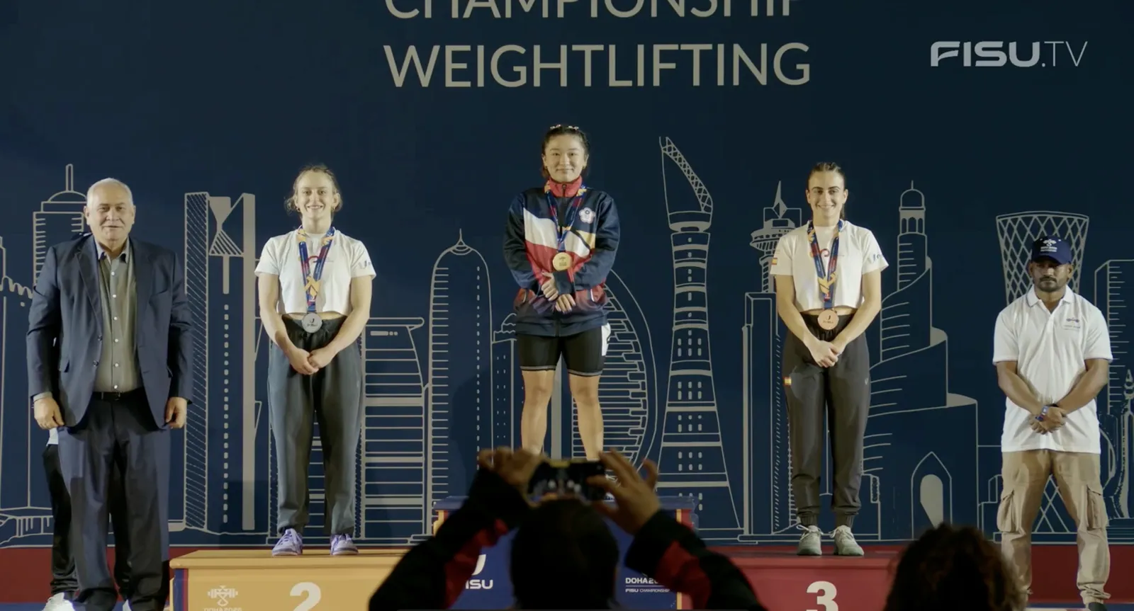 Foto 3 - Marta Garc&iacute;a logra tres platas en el Mundial Universitario de halterofilia
