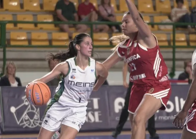 VÍDEO | El nuevo Meins Avenida debuta con victoria ante el Benfica en el estreno de la medallista Raquel Romo al mando (68-48)