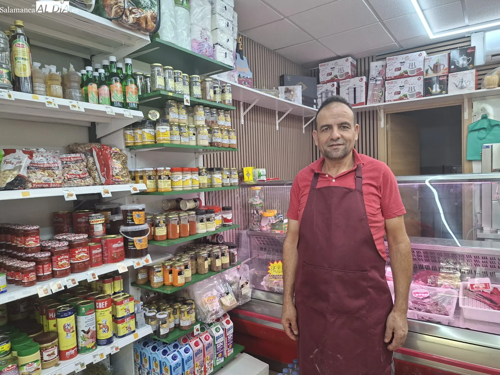 Hasam Afakir: éxito de su carnicería halal en Salamanca