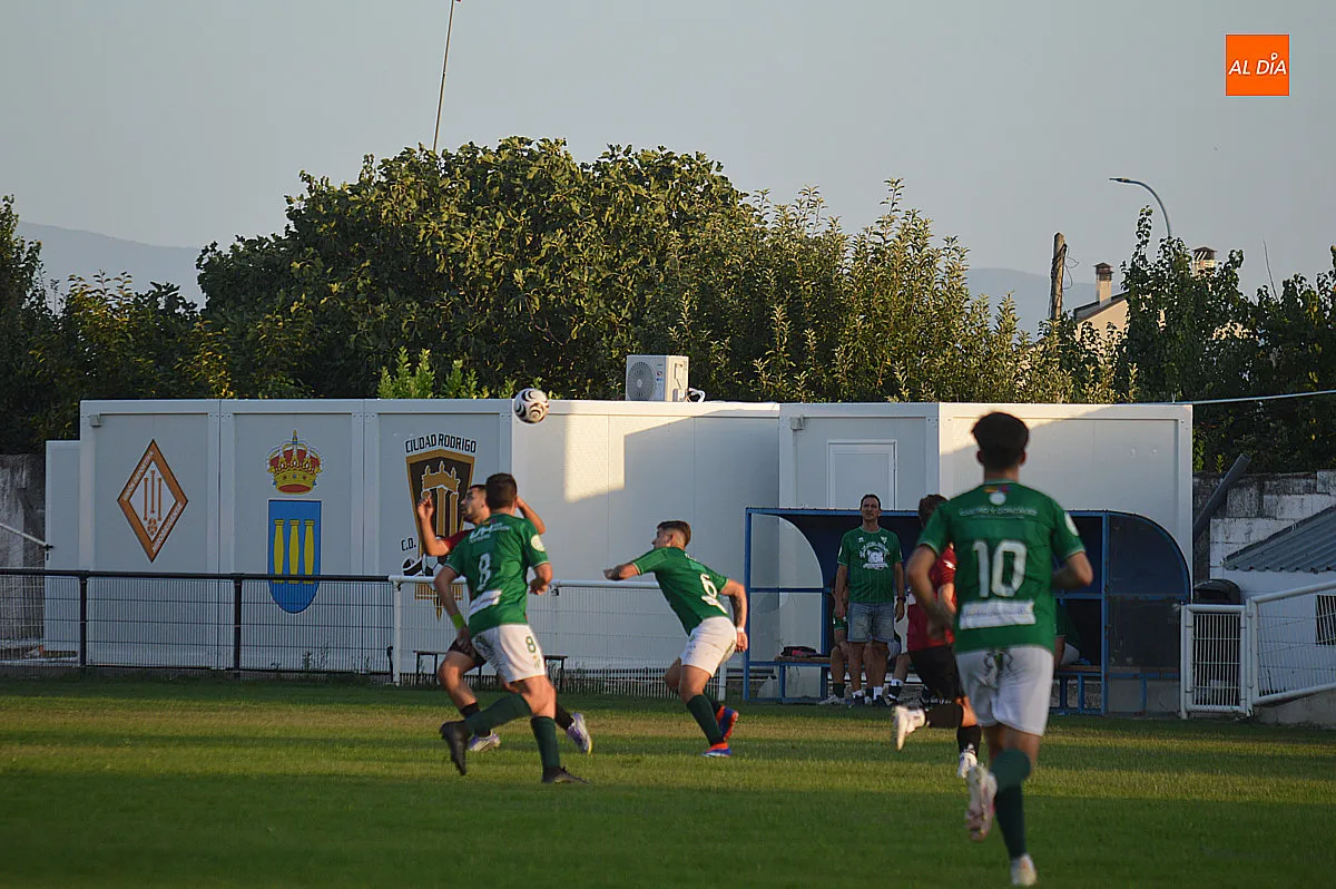 Partido amistoso entre la UDM y CD Guijuelo B
