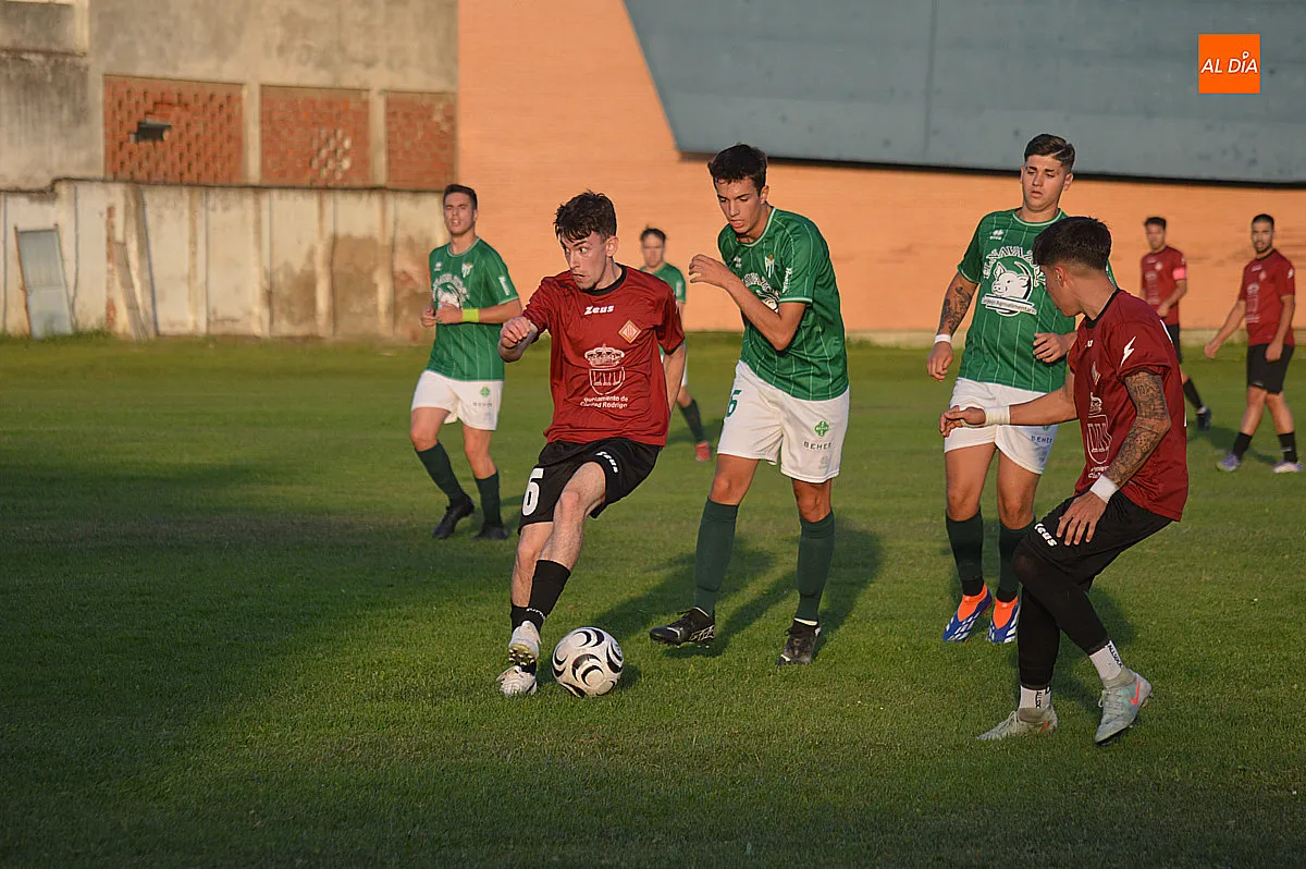 Partido amistoso entre la UDM y CD Guijuelo B
