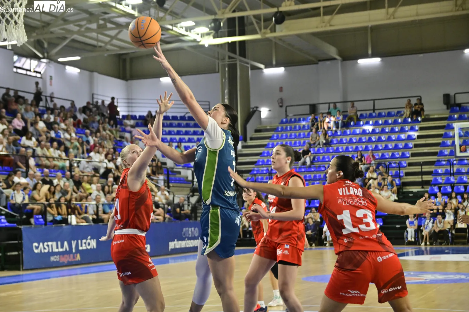 Foto 13 - FOTOS | El Meins Avenida convence en su regreso a W&uuml;rzburg ante el Ensino Lugo (80-69)
