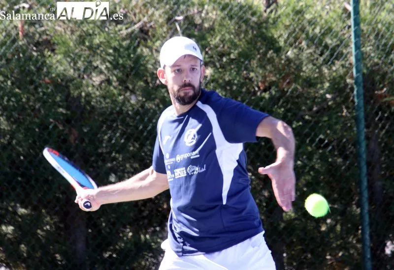 Foto 3 - El Club de Tenis Alba cede ante el favorito Torre Pacheco y luchar&aacute; por el tercer puesto