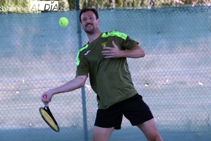 Foto 2 - El Club de Tenis Alba cede ante el favorito Torre Pacheco y luchar&aacute; por el tercer puesto
