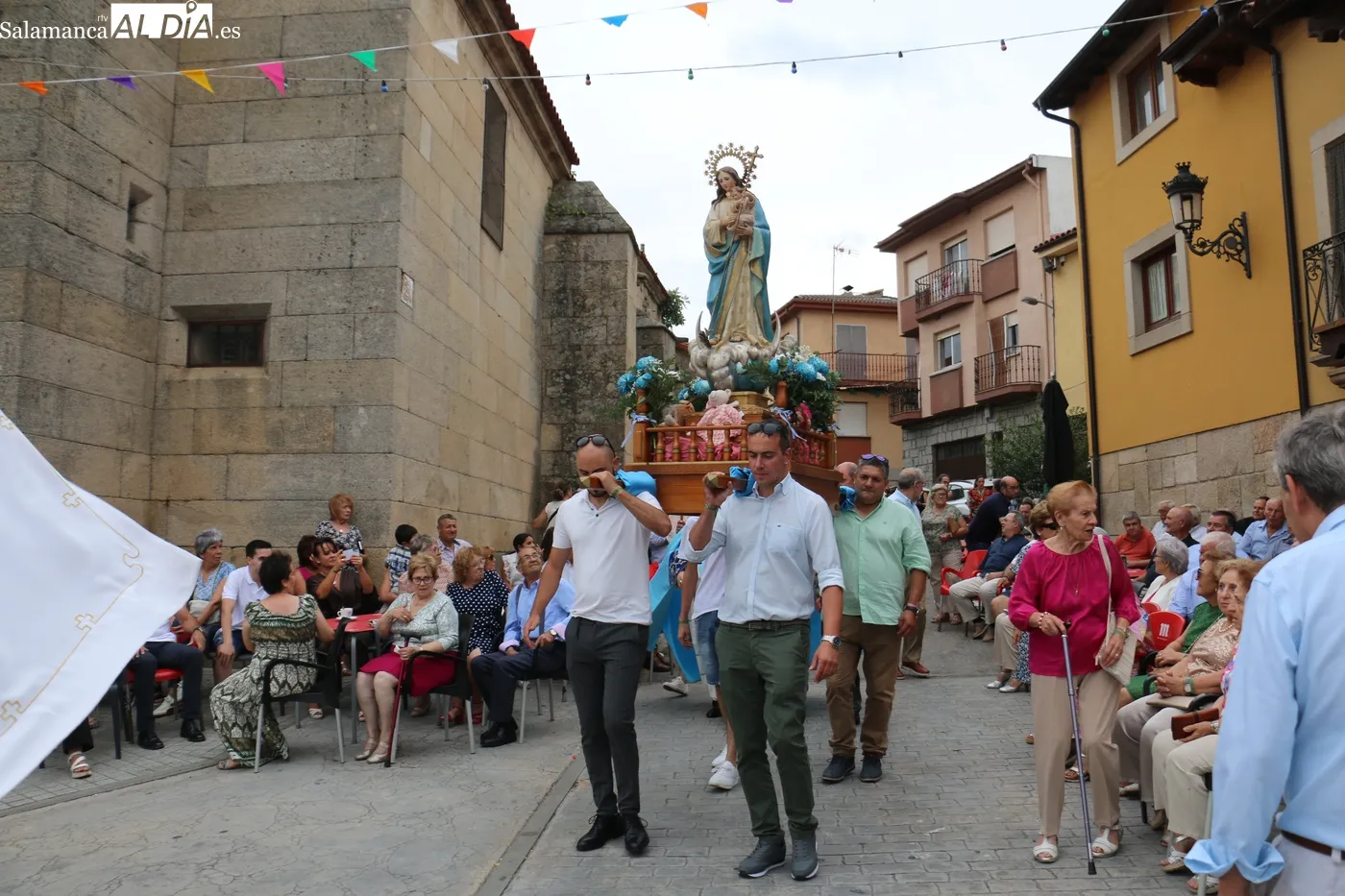 Fiesta de las Madrinas en Mieza / CORRAL 
