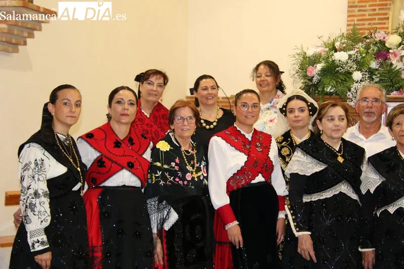 Foto 2 - Navales revive sus ra&iacute;ces folcl&oacute;ricas gracias a la uni&oacute;n de sus vecinas