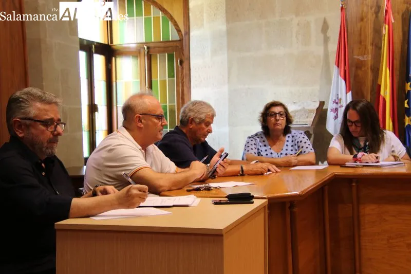 Foto 4 - La rebaja en la inversi&oacute;n del puente medieval de Alba desata el debate en el pleno municipal