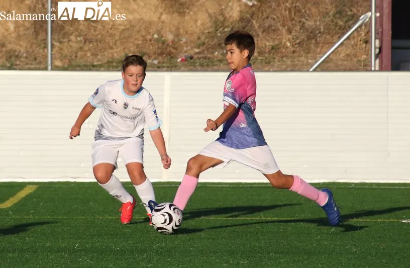 Foto 2 - Goleadas, empates y duros tropiezos en el fin de semana deportivo del Alba de Tormes CF