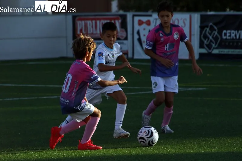 Foto 5 - Goleadas, empates y duros tropiezos en el fin de semana deportivo del Alba de Tormes CF