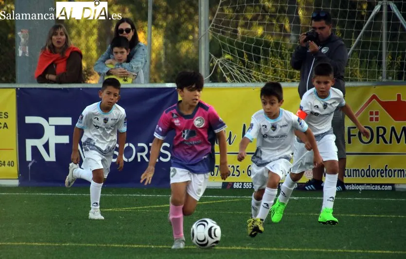 Foto 6 - Goleadas, empates y duros tropiezos en el fin de semana deportivo del Alba de Tormes CF