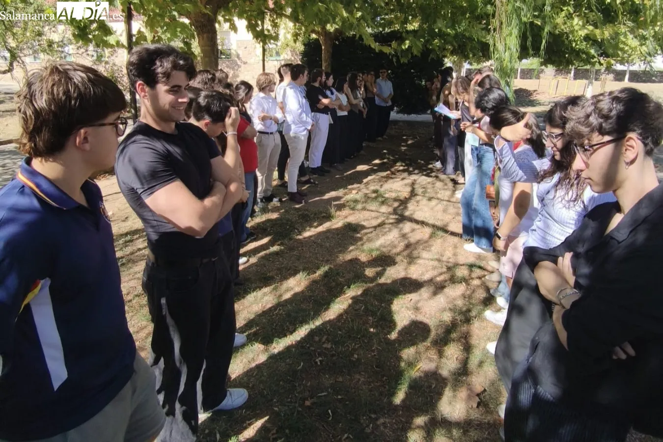 En el encuentro participan medio centenar de jóvenes de ambos países 