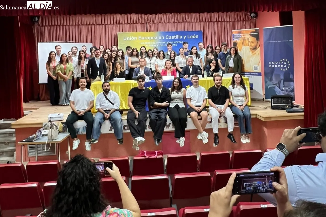 En el encuentro participan medio centenar de jóvenes de ambos países 