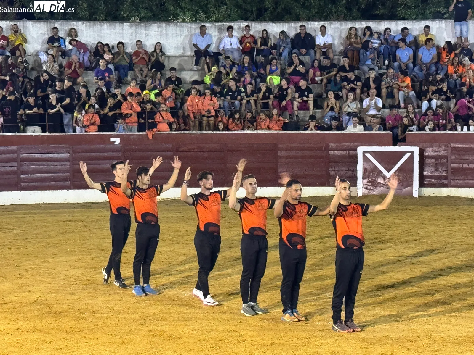 Foto 9 - Villoria inaugura sus fiestas con cortes, quiebros, saltos y una animada capea