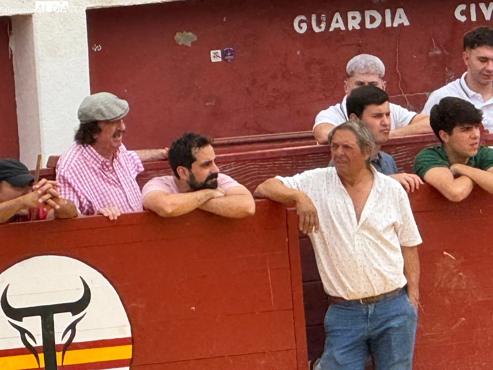 Foto 10 - El IV Toro Virgen de la Encina vuelve a reunir a multitud de aficionados en Macotera