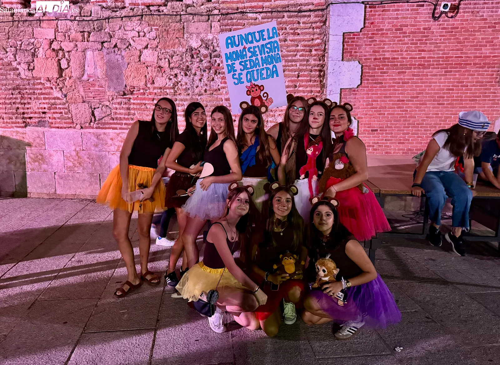 Foto 4 - Color, pe&ntilde;as y mucha fiesta para dar la bienvenida a las fiestas de Villoria