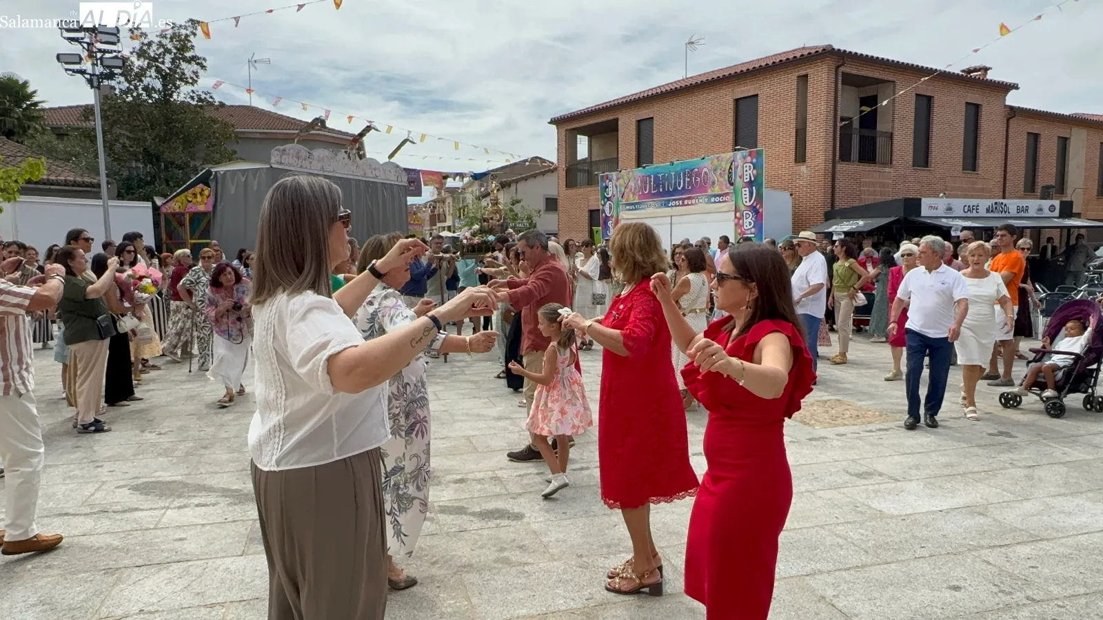 Foto 8 - Villoria se engalana y se vuelca con su patrona, la Virgen de la Vega, en el d&iacute;a grande de sus fiestas