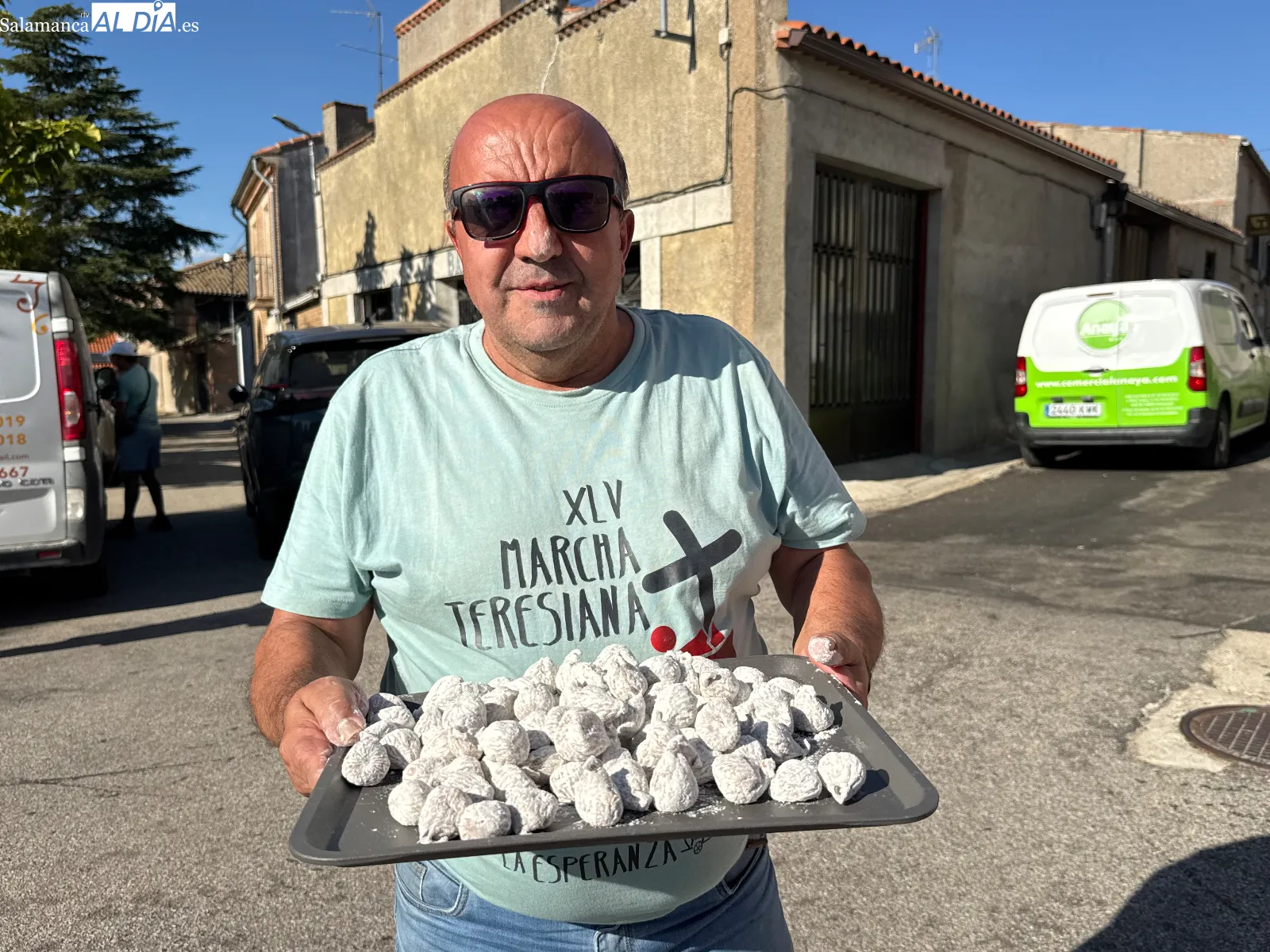 Foto 11 - La tradici&oacute;n de los higos en Aldeaseca: emoci&oacute;n, comuni&oacute;n y bailes entre los peregrinos en la 46&ordm; Marcha Teresiana