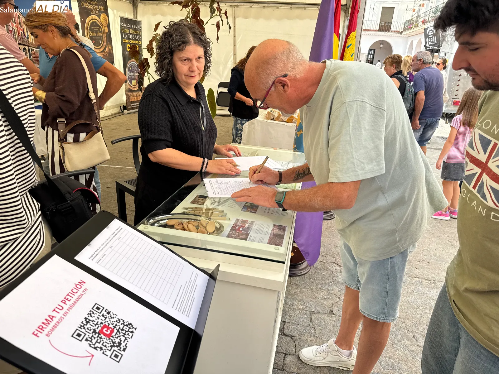 Foto 3 - Pe&ntilde;aranda se rinde al sabor, la artesan&iacute;a y el producto local en su IV Feria Agroalimentaria