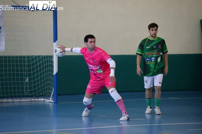 Foto 11 - El CD Albense FS tropieza ante el River Zamora en su estreno en casa (1-5)