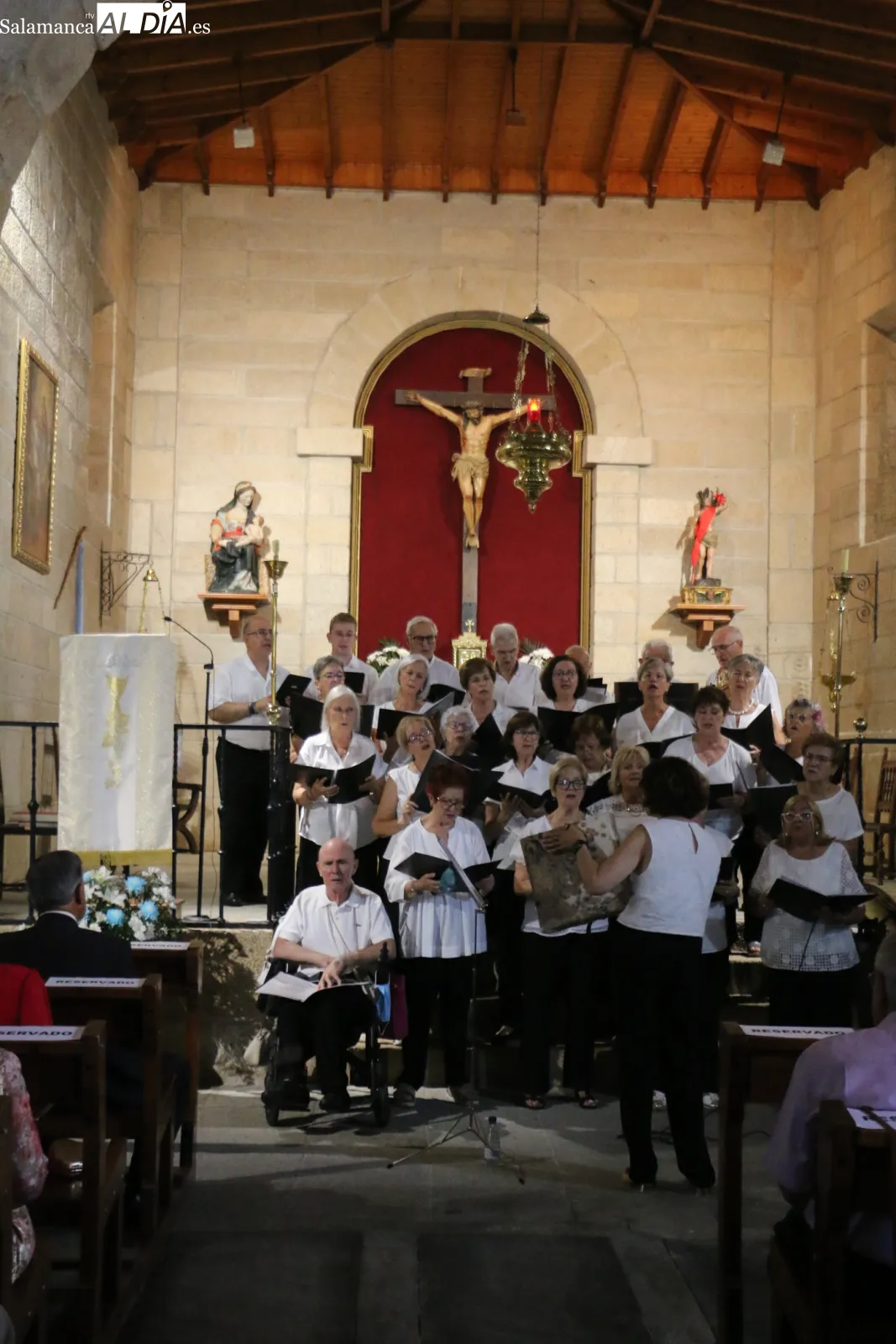 Convivencia comarcal de mayores y bodas de oro en Mieza / 